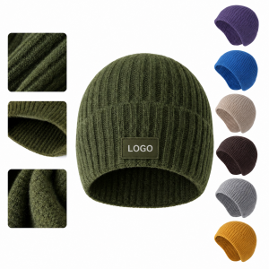 Classic Ribbed Knit Cuffed Beanie with Logo Patch